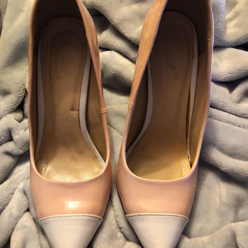 Patton pink spectator heels in 7 1/2